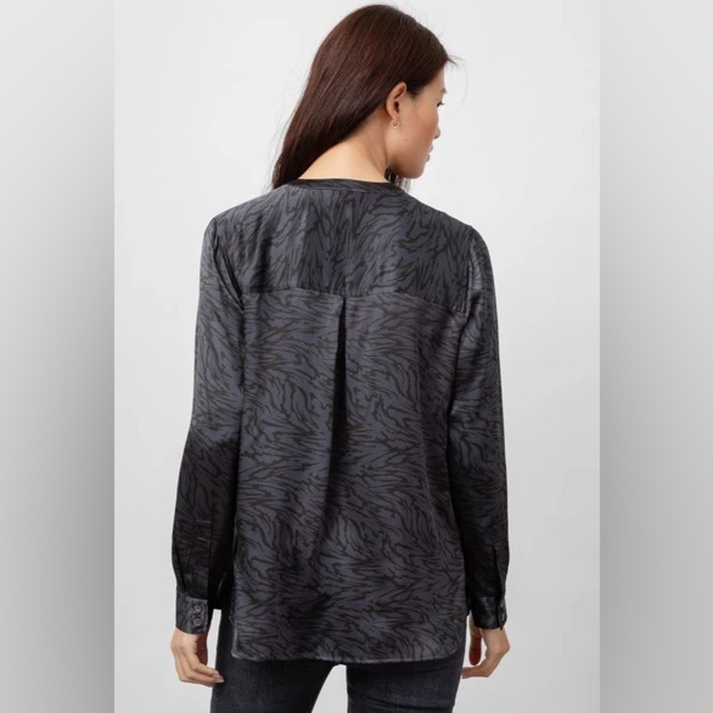 Rails Pearl Onyx Print Satin Blouse M - Picture 3 of 8